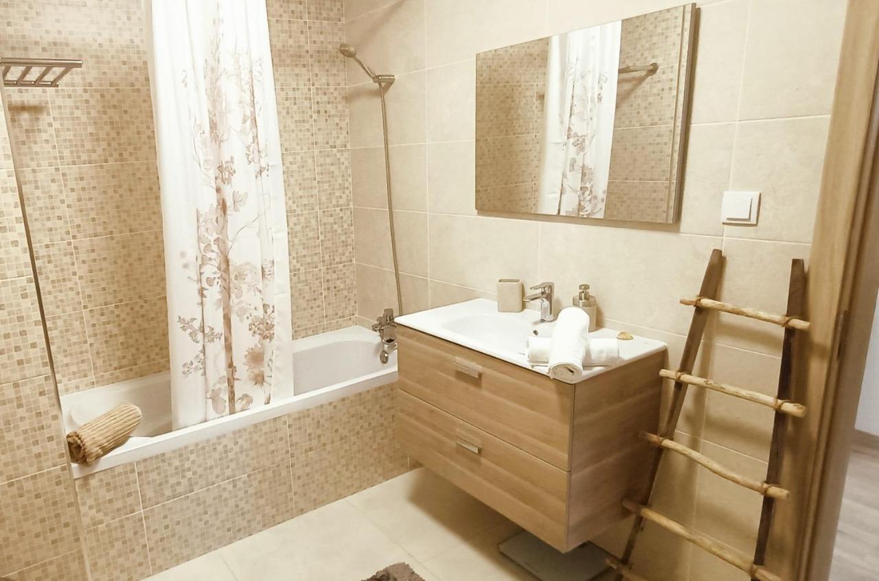 Elite 3b Apartment